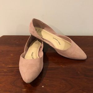 Blush pointed toe flats